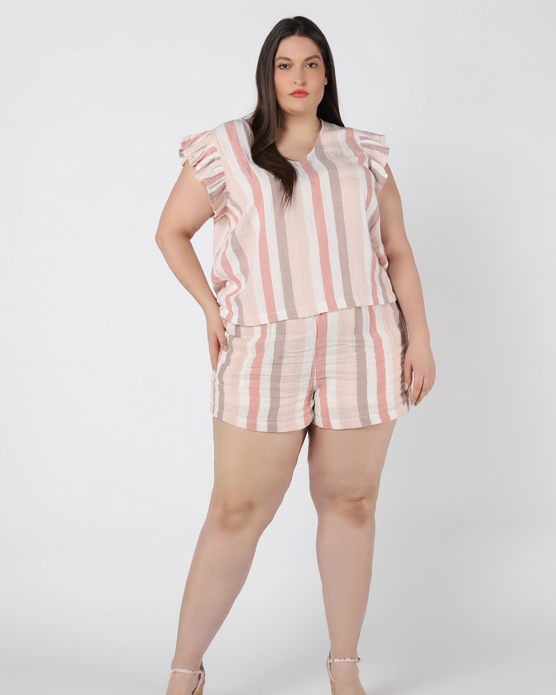 Plus size model wearing  by DEX PLUS | Dia&Co | dia_product_style_image_id:206189